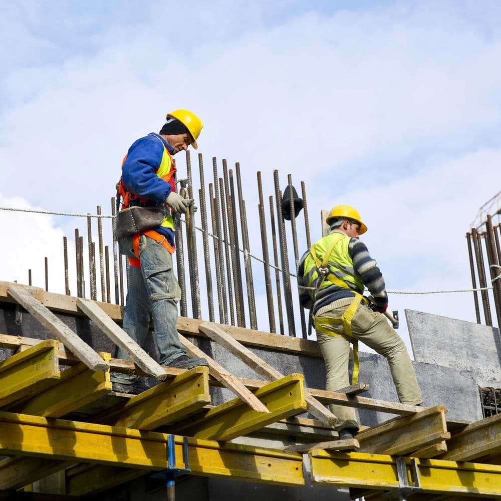 Scaffolders on Australian construction site - Scaffolding jobs